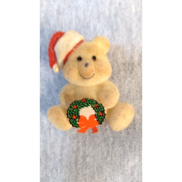 Vintage Fabric Holiday Christmas Teddy Bear Pin Holding Chriatmas Reef - Picture 1 of 4